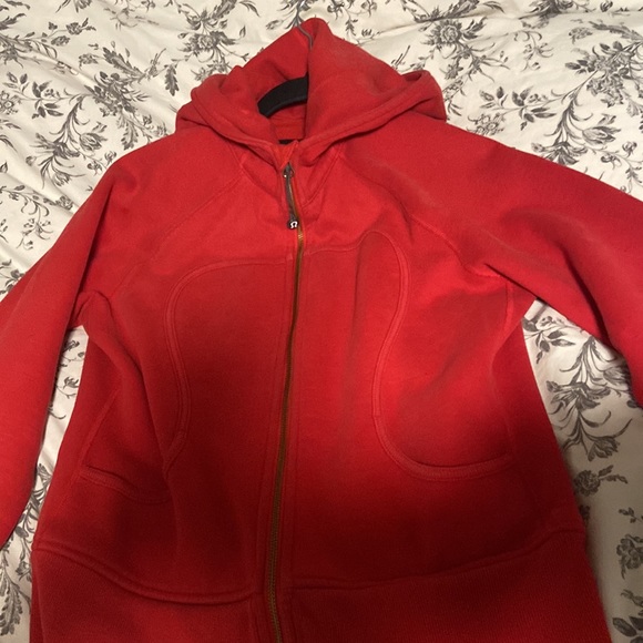 Retro cherry red scuba, worn, but quality is still good - Picture 2 of 4